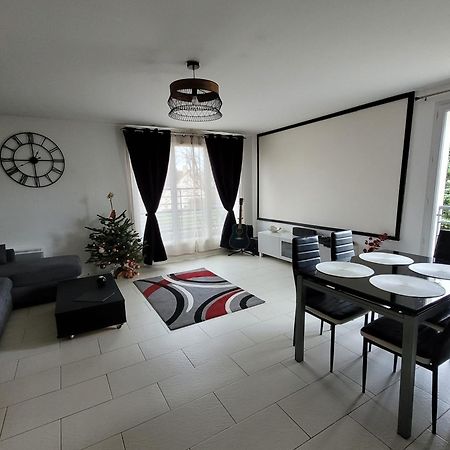 Duplex Proche Disney Avec Ecran Cinema Chessy  Exterior photo